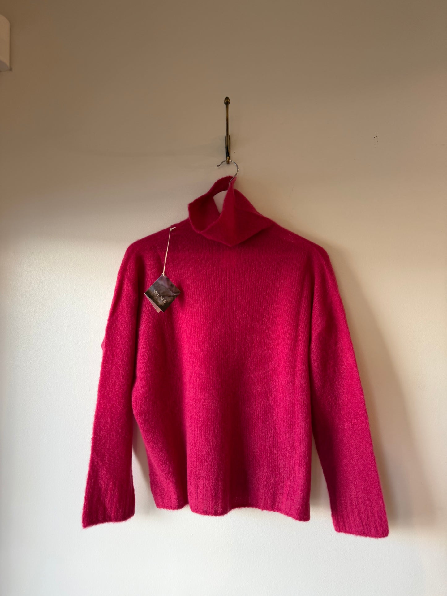WLNS- Cashmere turtleneck - many colors
