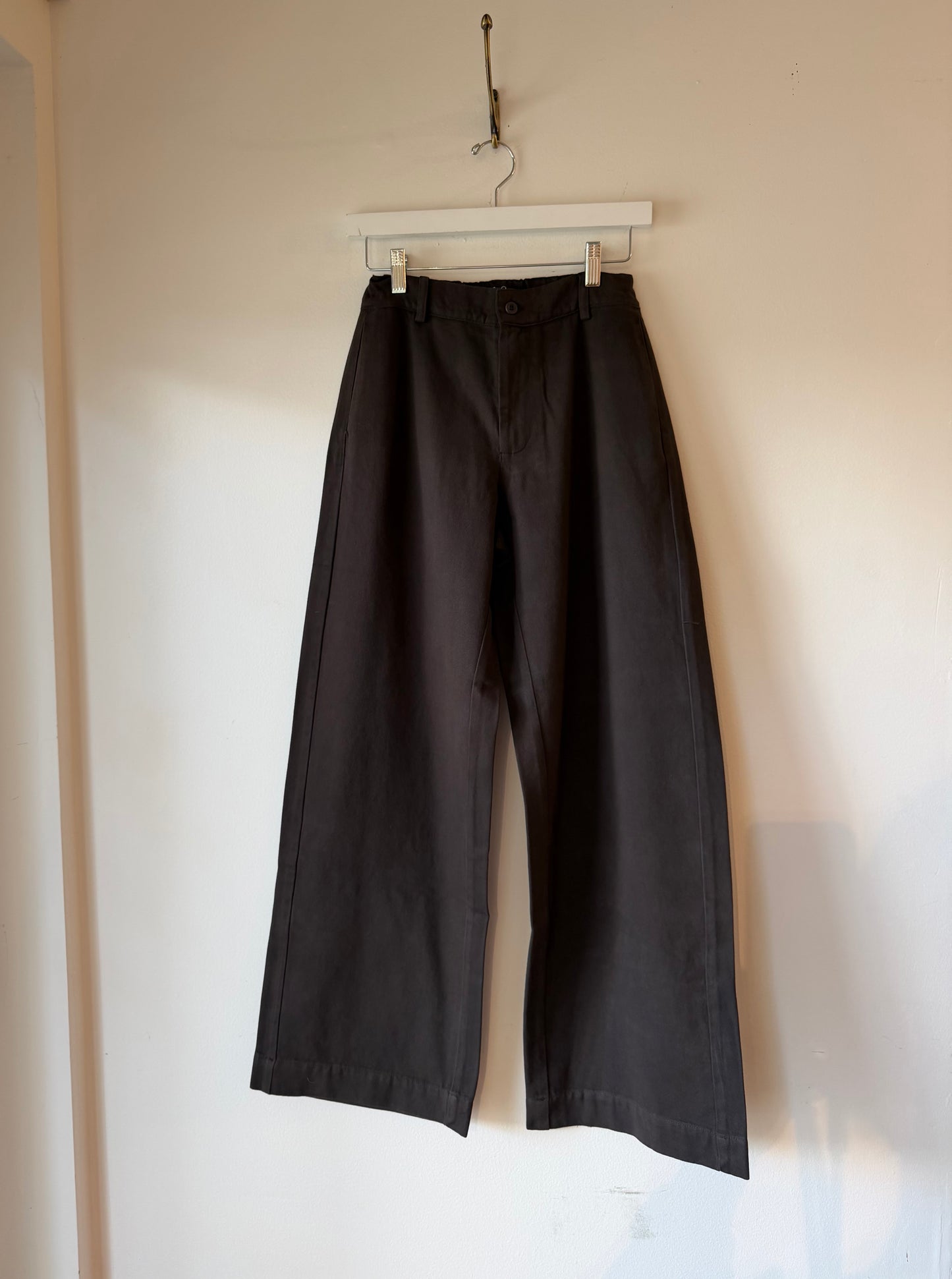 Labo Art-  Pandora Pant in Chocolate Brown