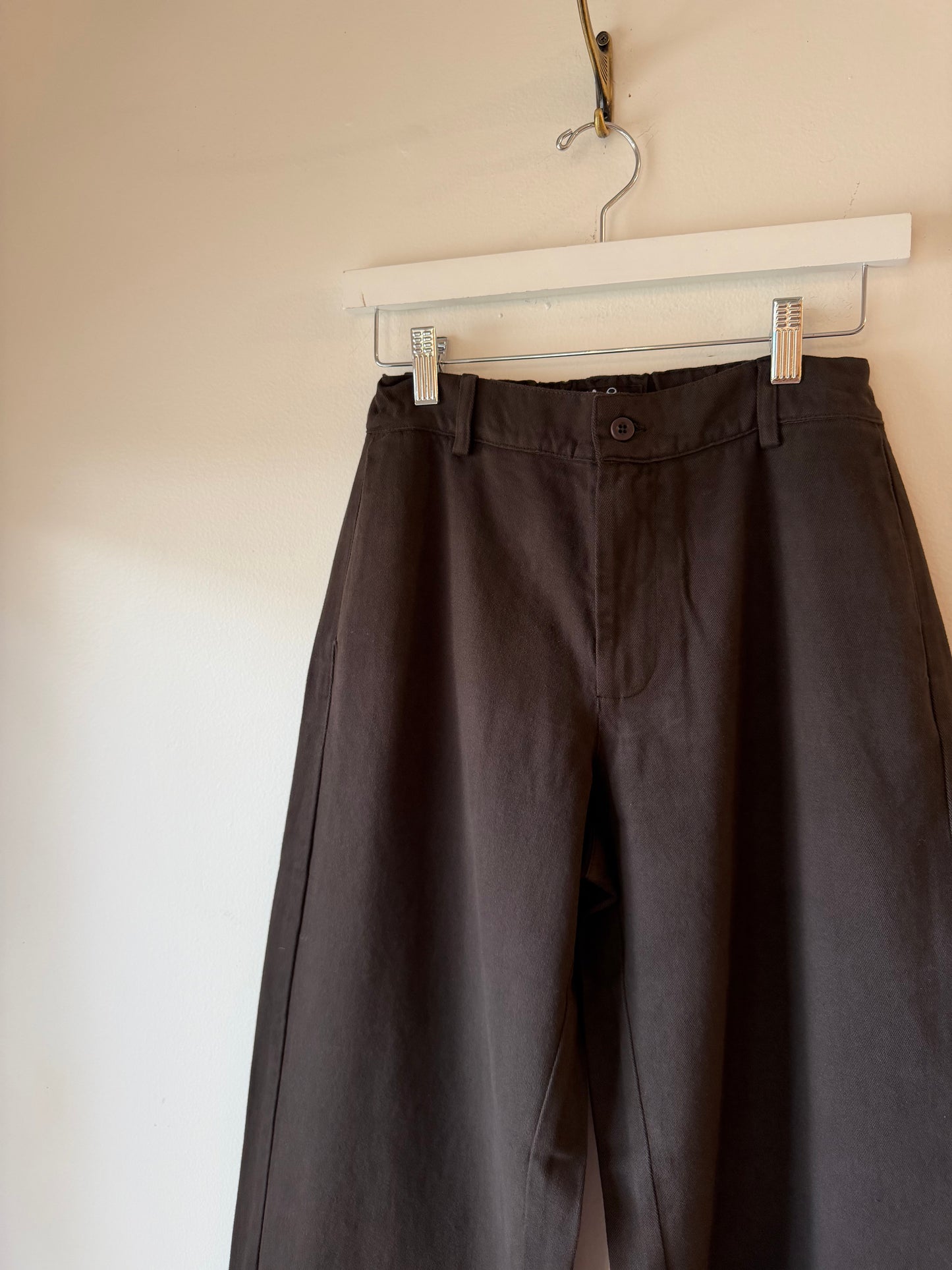 Labo Art-  Pandora Pant in Chocolate Brown