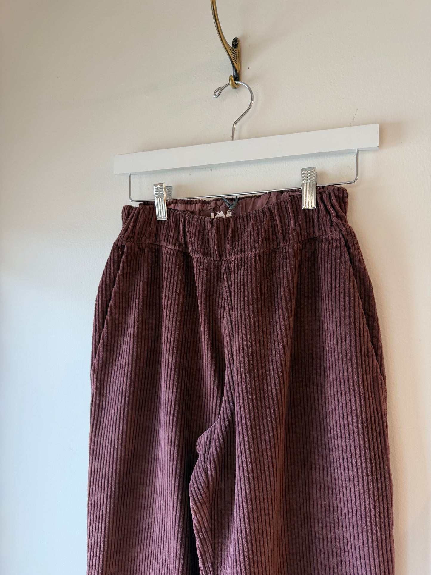 Labo Art - Wide Wale Corduroy in Navy or Plum