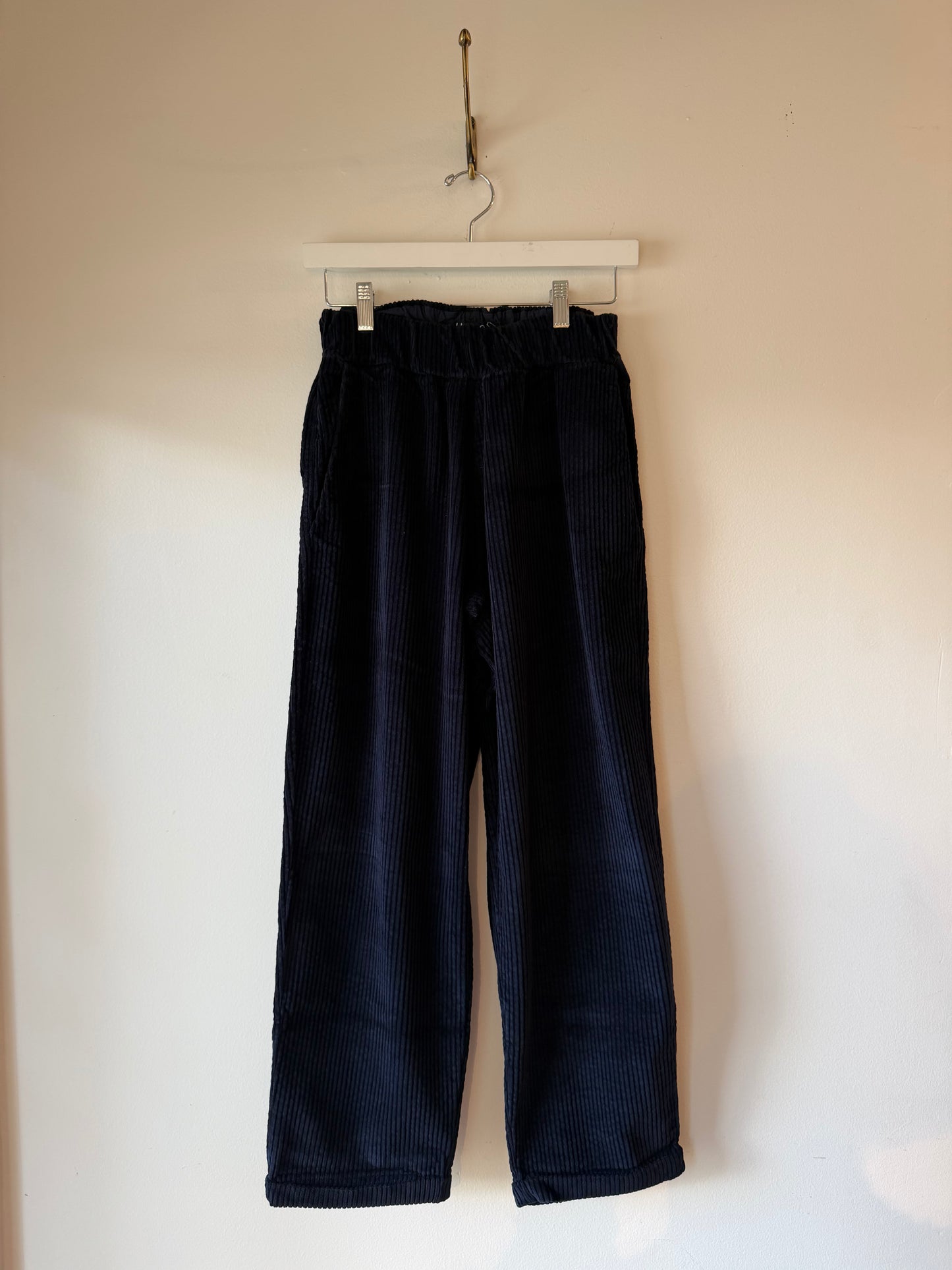 Labo Art - Wide Wale Corduroy in Navy or Plum
