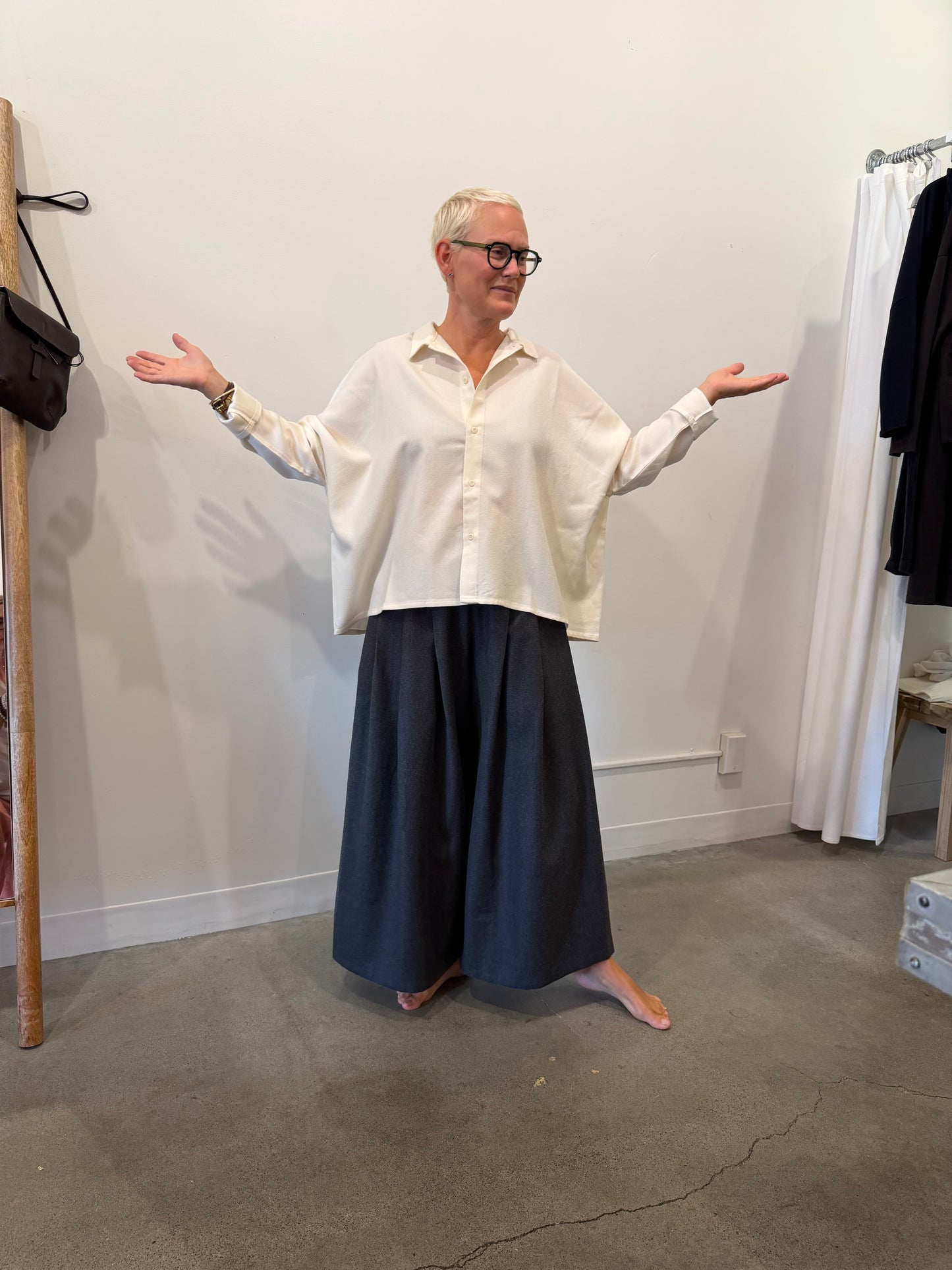 Labo Art- Tina Top in Navy or Winter White