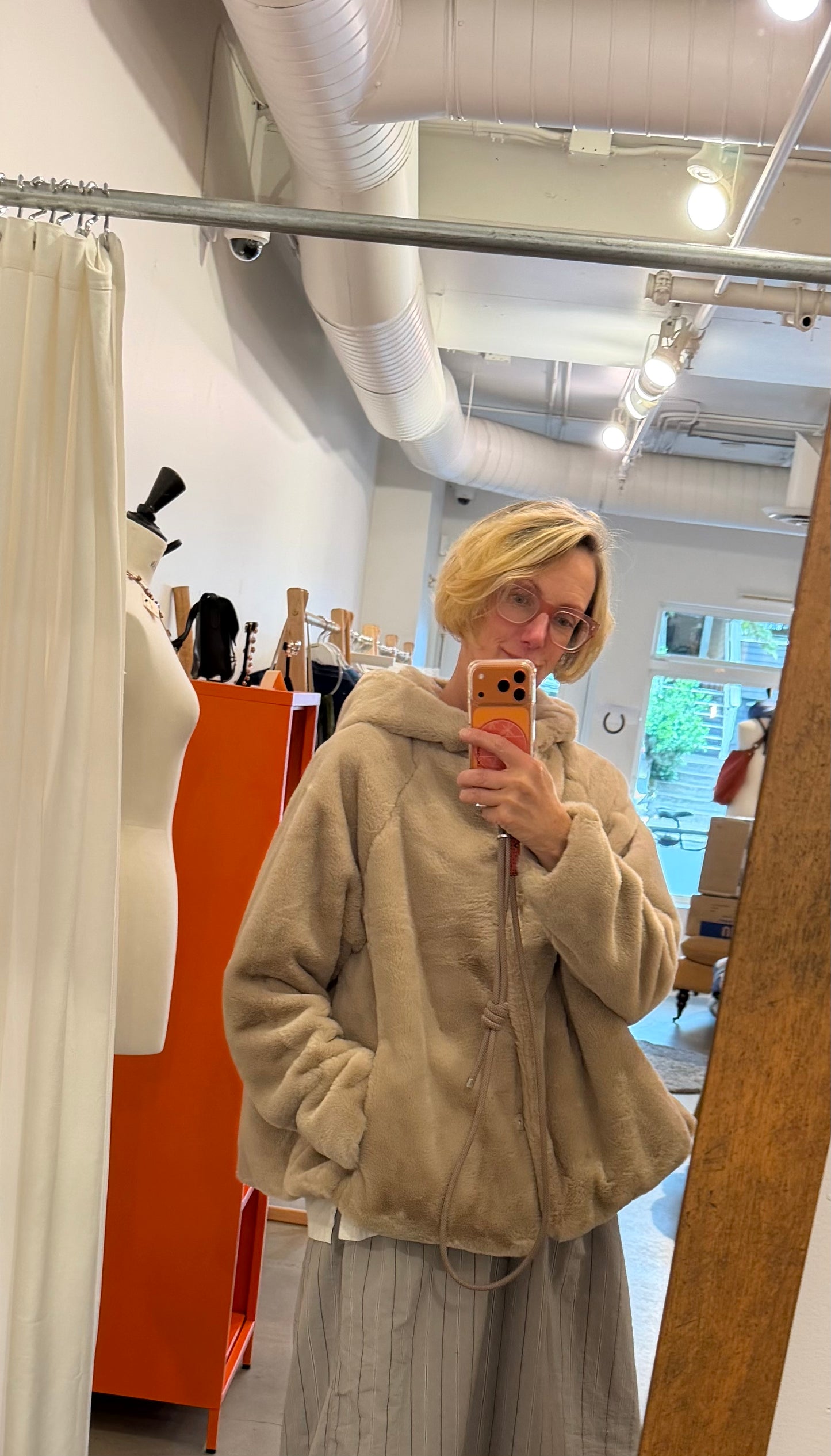 Rundholz Black Label - Teddy Bear Hooded Jacket in Sand