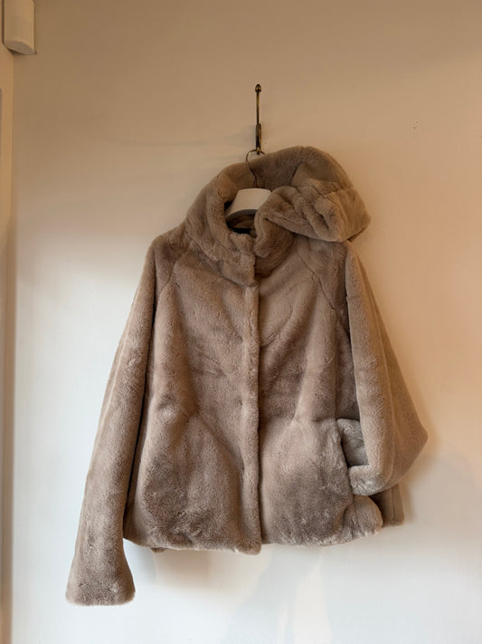 Rundholz Black Label - Teddy Bear Hooded Jacket in Sand