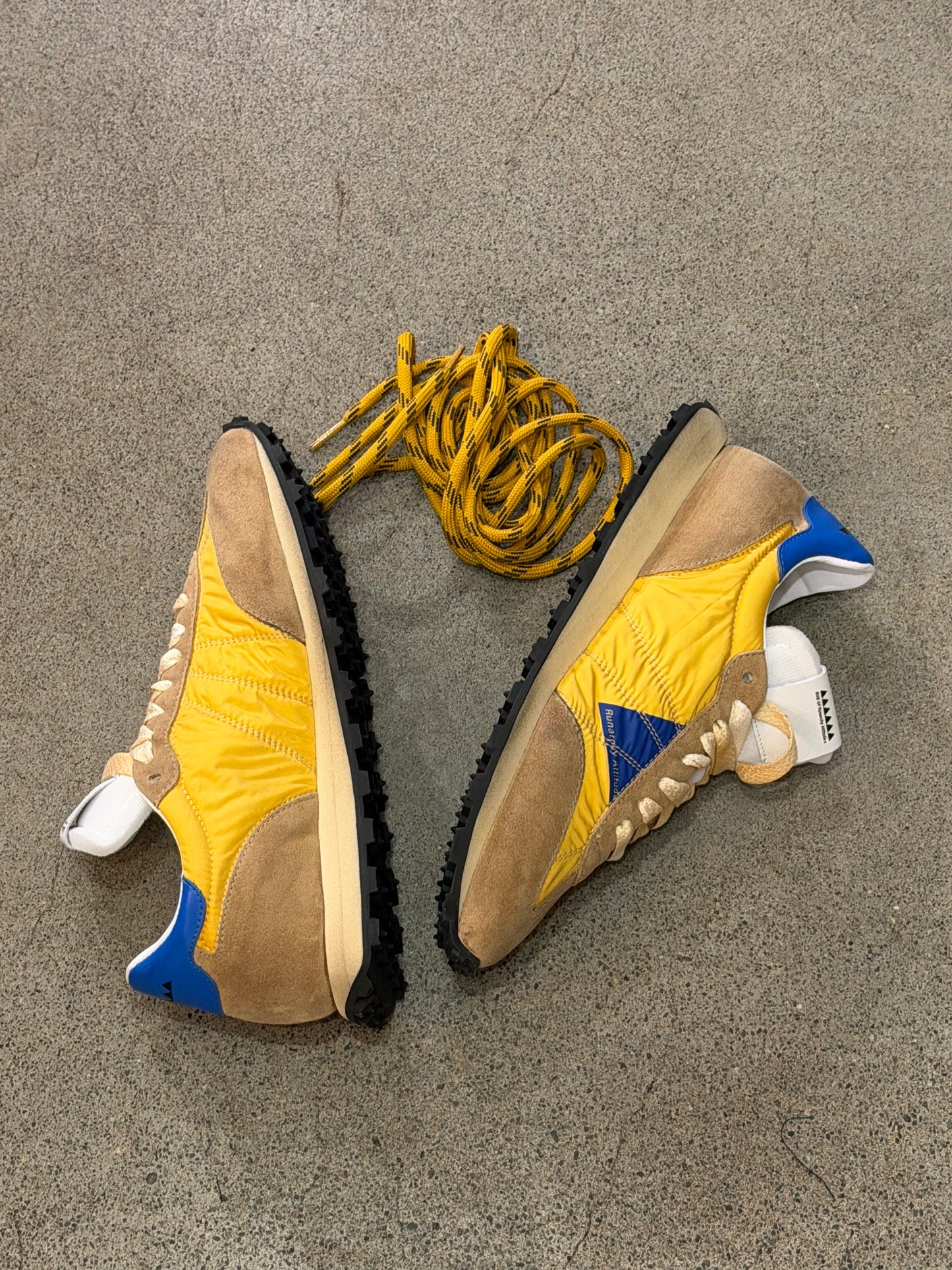 Run of  - Sparta Women's & Mens - in Blue/Yellow/Tan combo
