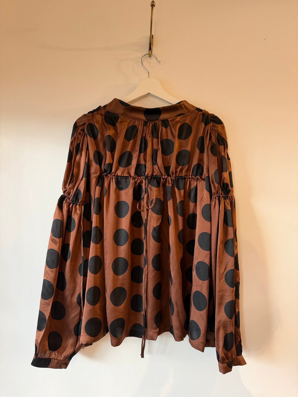 Hannes Roether - Big Dot Tie Blouse in Silk