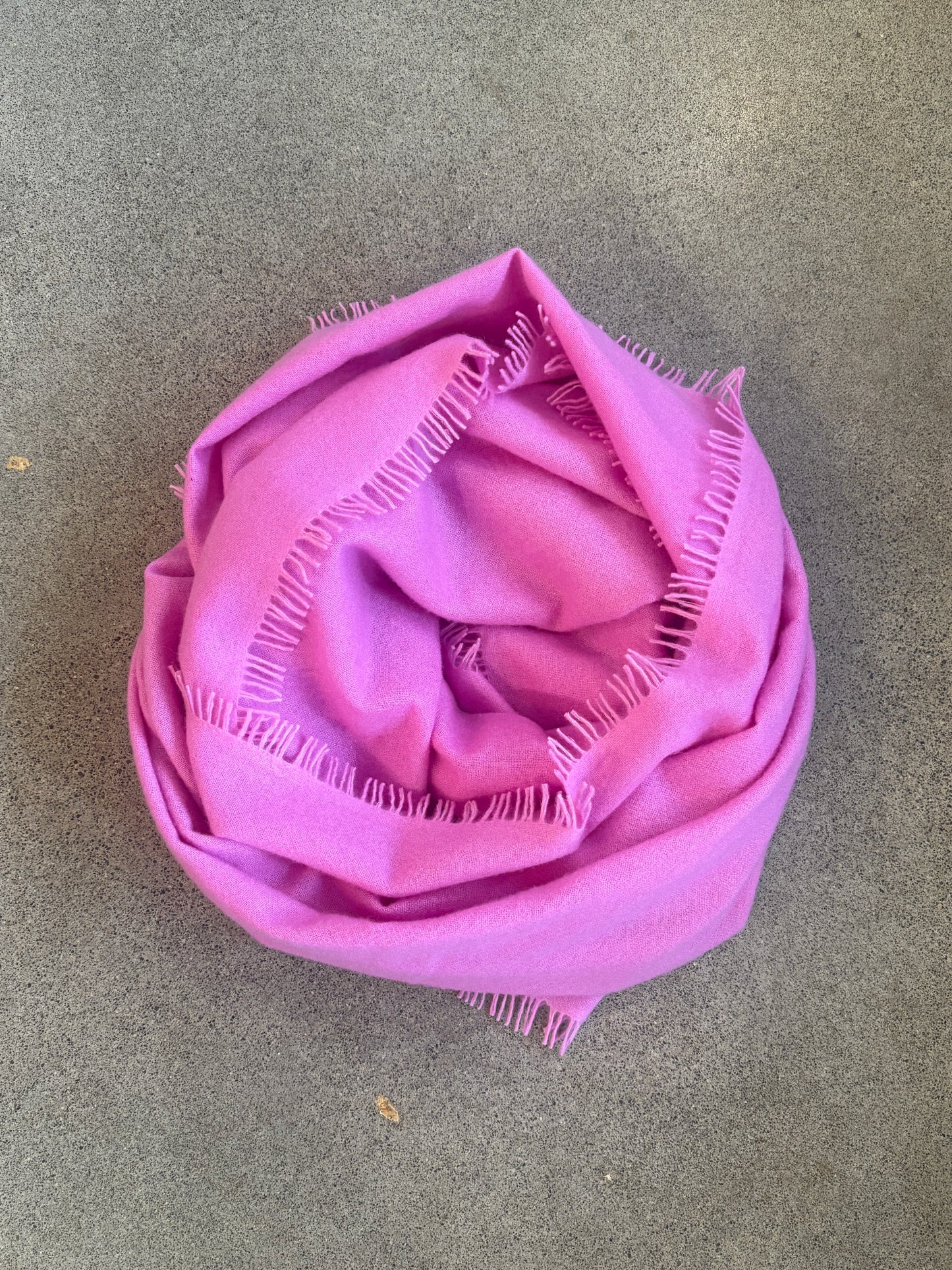 KAS - Lightweight Woven Cashmere Scarf in Orchid