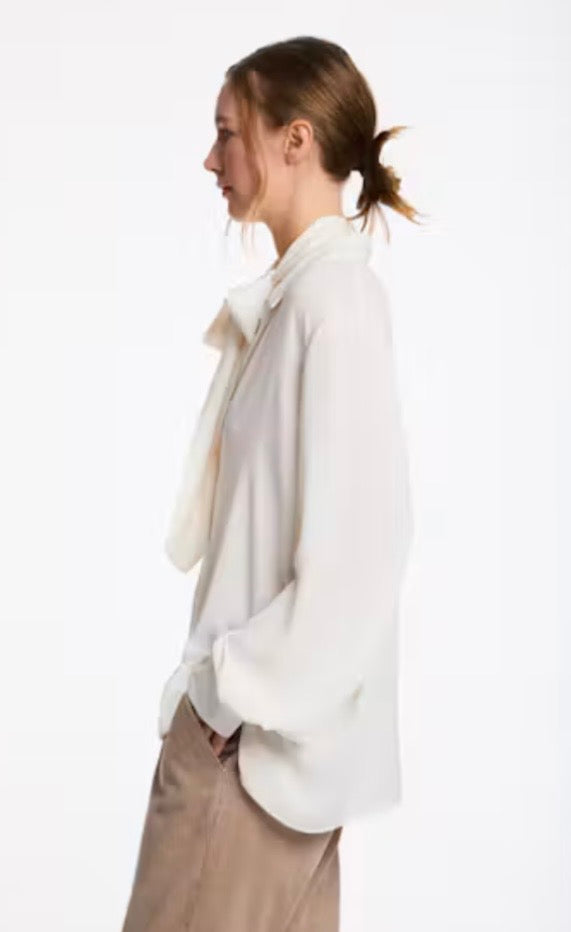 Lis Lareida - Emiko Shirt in Milk