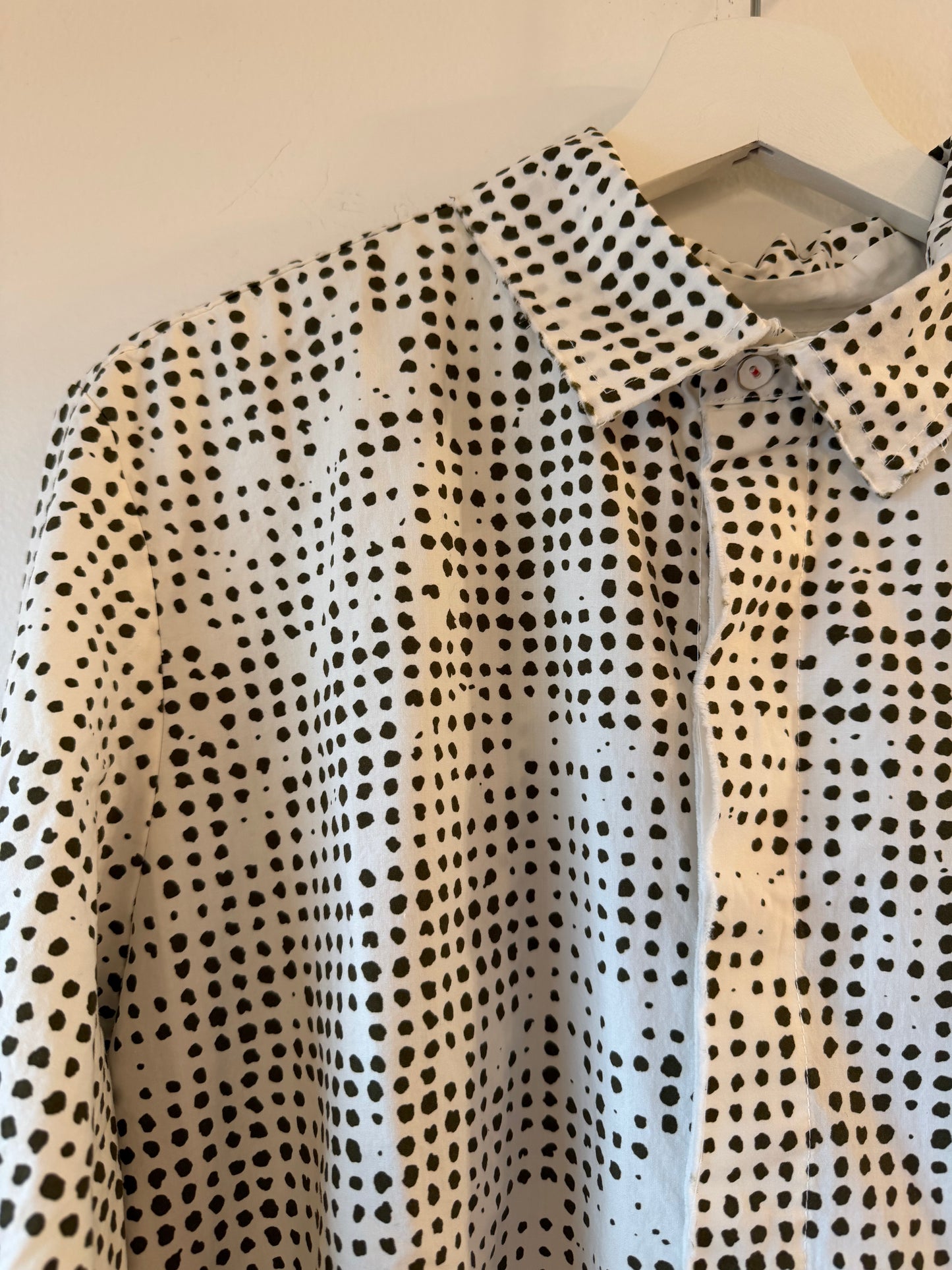 Hannoh Wessel - Men's shirt Carmine