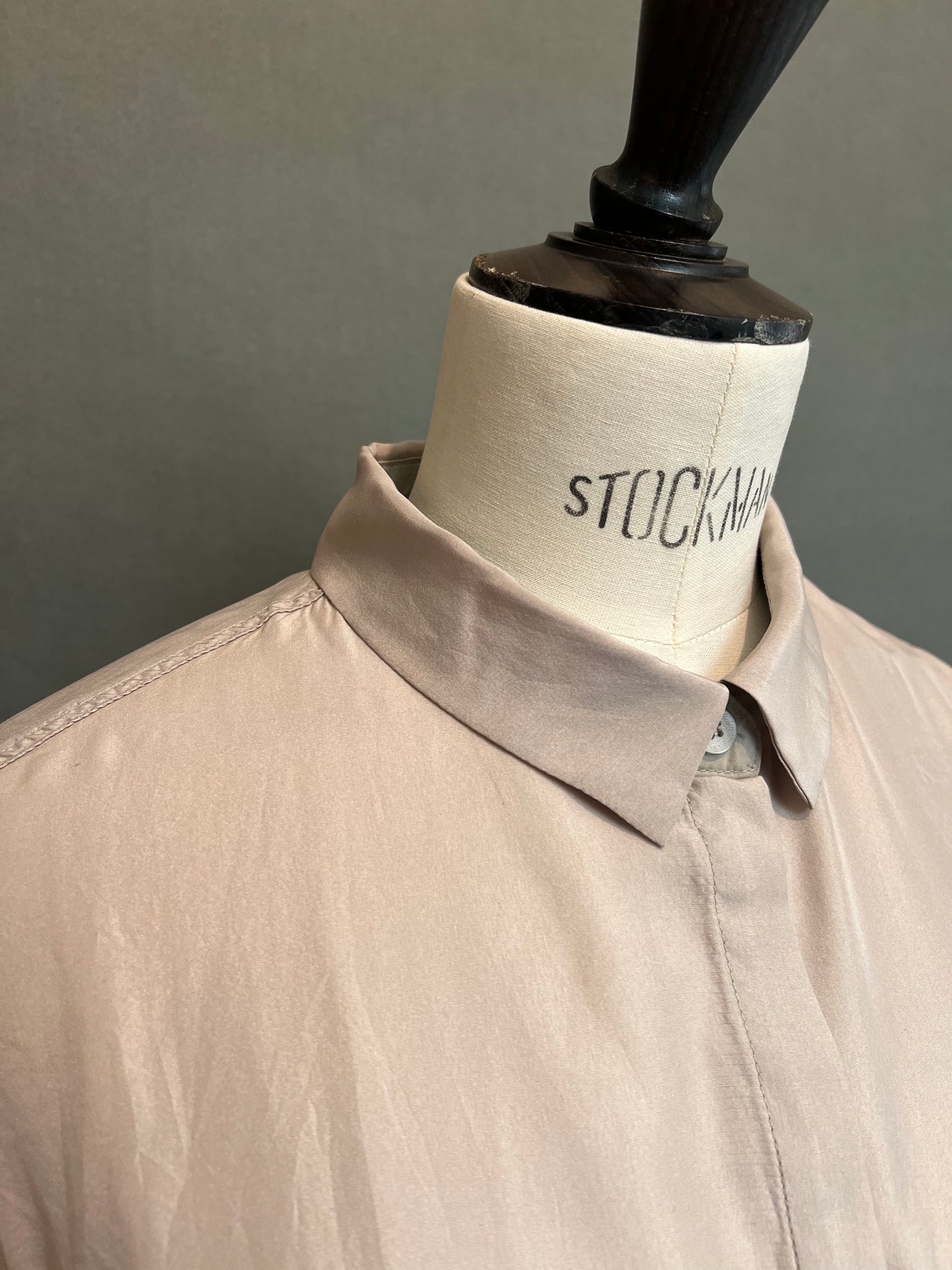 Kristensen Du Nord - Silk Shirt in Stone(2/M)