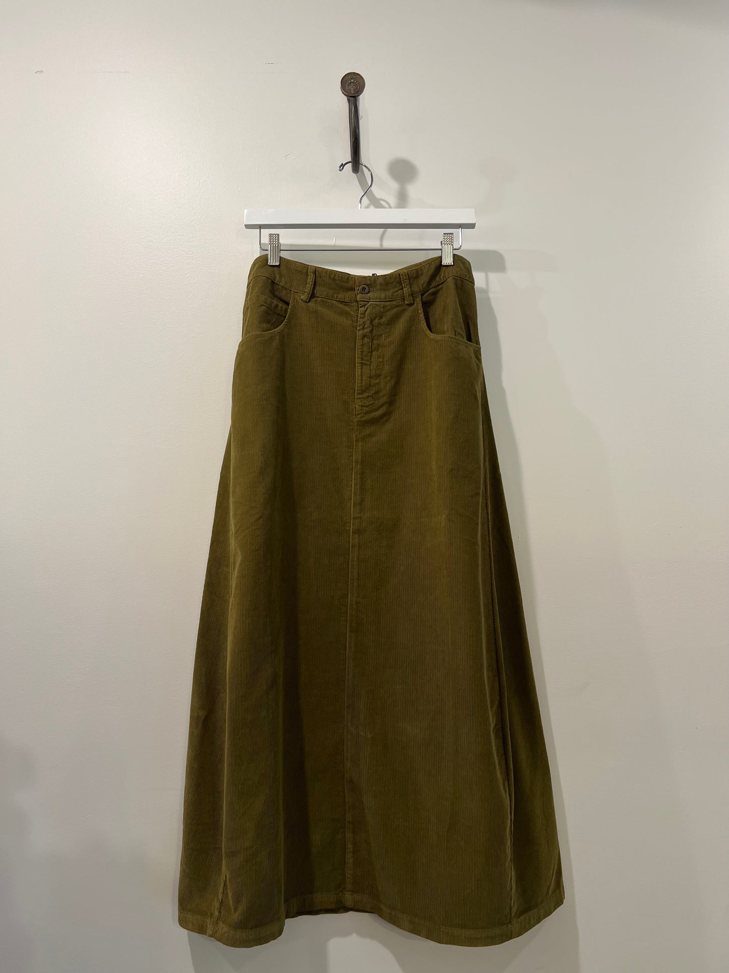 Labo Art - Corduroy A-Line Skirt in Olive