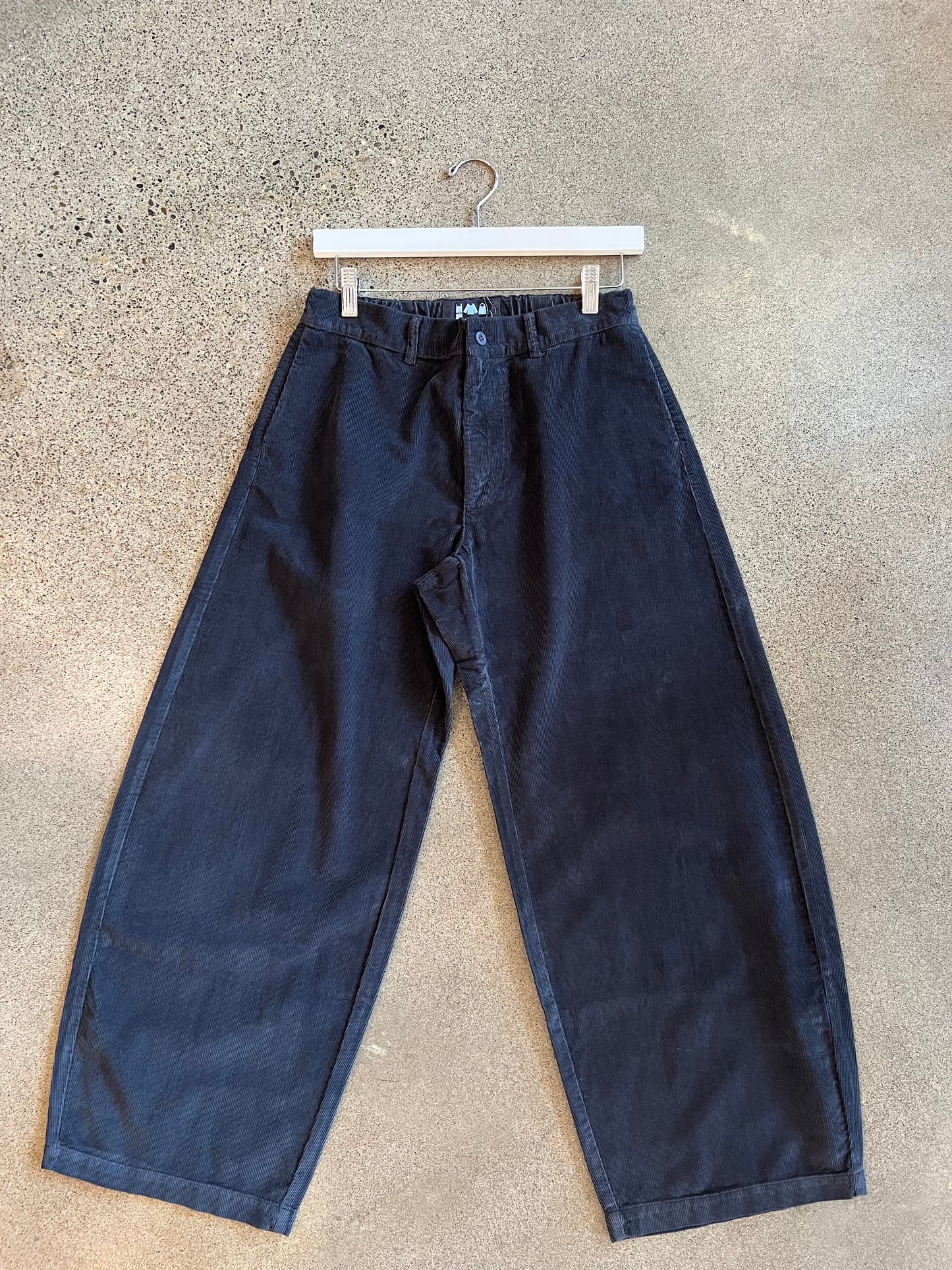 Labo Art - Mini-Corduroy Trouser in Black or Graphite