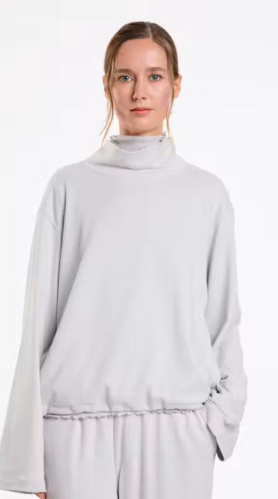 Lis Lareida - Ruby Pull Over in Navy Scuba
