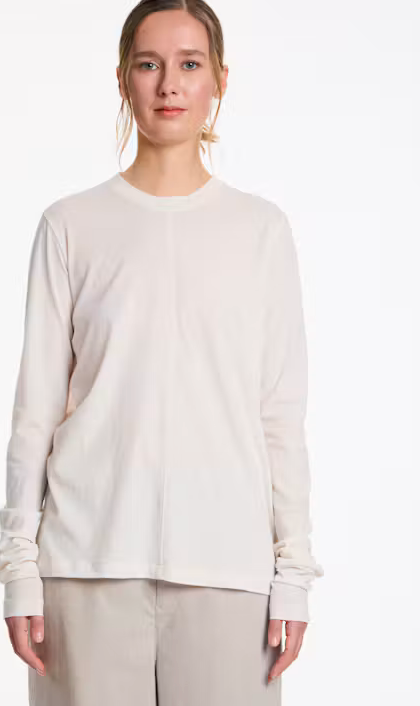 Lis Lareida - Marin tee in Black ONLY