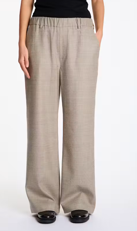 Lis Lareida - Luke Trouser in Warm Grey