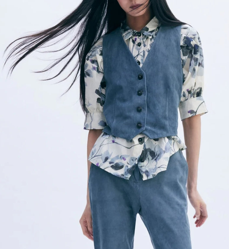 Hannes Roether - Floral Blouse