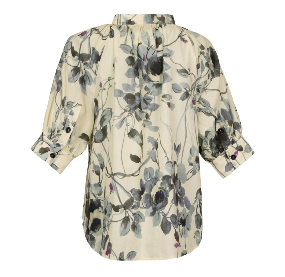 Hannes Roether - Floral Blouse