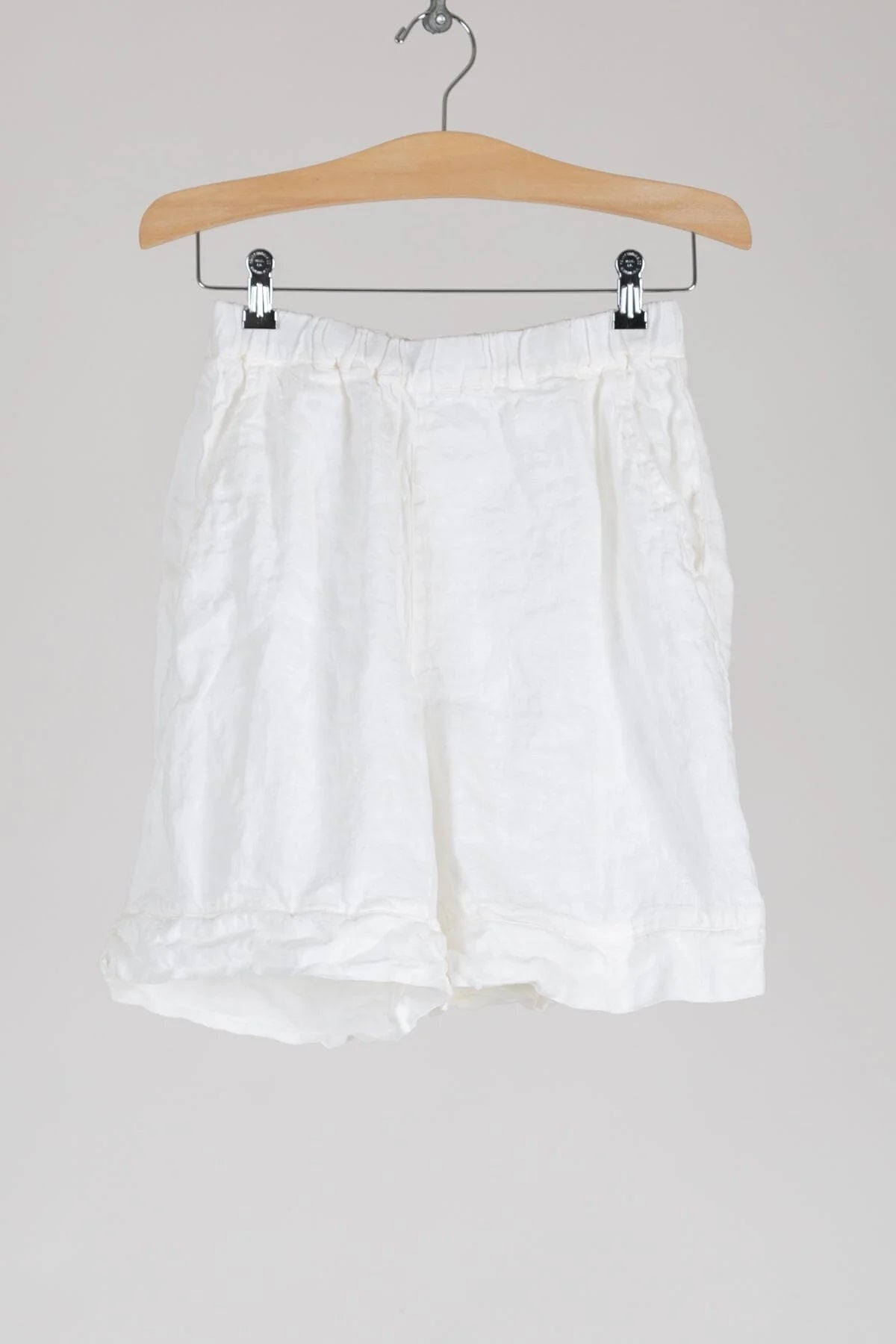 CP Shades - Piper Shorts in White/Black Linen