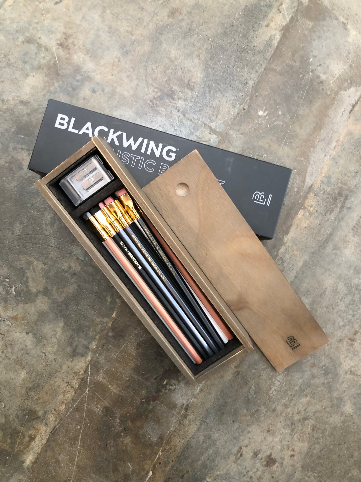 Blackwing - Rustic Box Set
